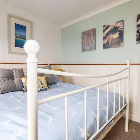 Blue Bay House Holiday home *