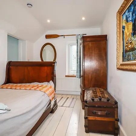 Blue Bay House Holiday home *