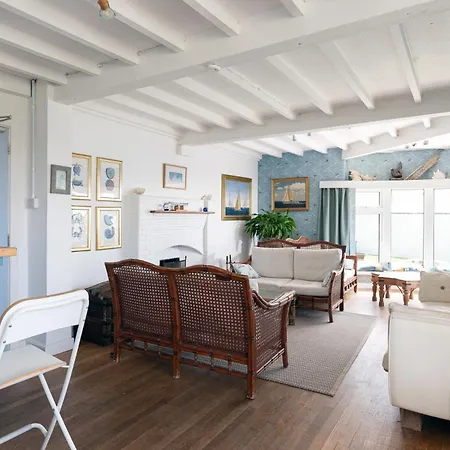 Holiday home Blue Bay House